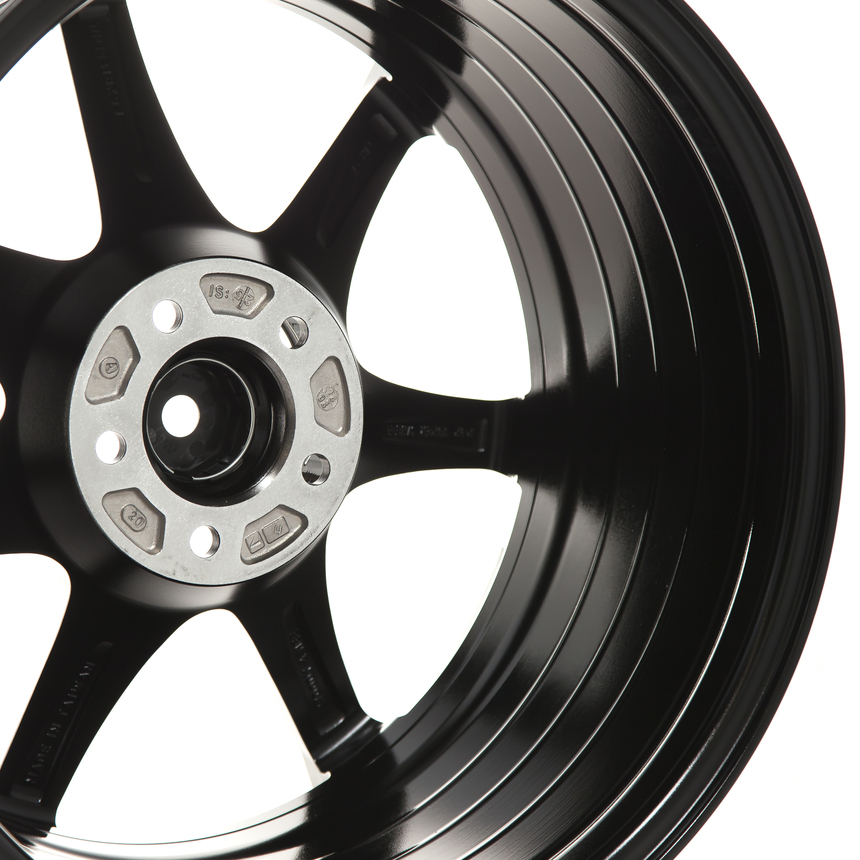 COSMIS  MR-7 18x10,0 5x114,3 ET25 Black