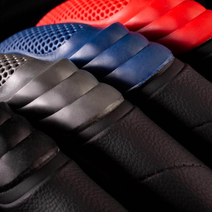 Кожаная оплётка на руль Car Performance с 3D вставками CP-2050 BK/BK (M)