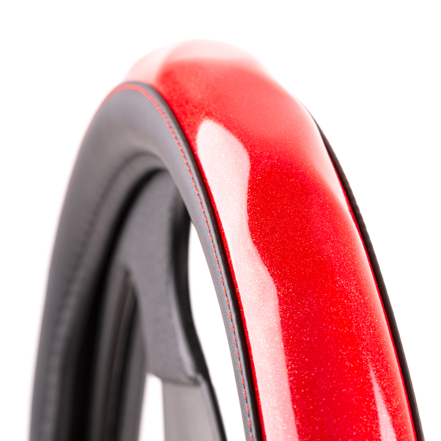 Оплётка руля AUTOPROFI из экокожи AP-1933 BK/RD (M)